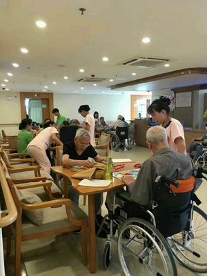 銀發歲月安，溫情伴康年——私人養老院為長者康復點亮溫暖明燈